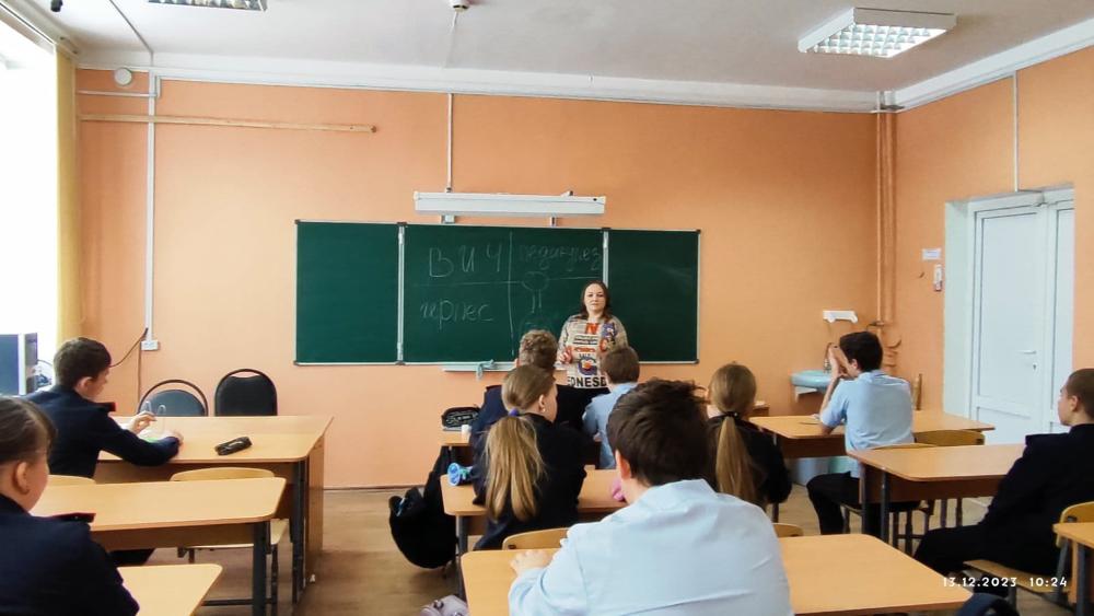 13 декабря врач-дерматовенеролог Климанова С. А. встретилась с учениками школы.